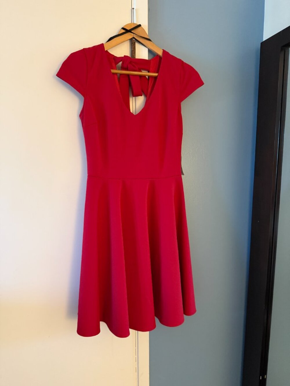 NWT B. Darlin Red Short Sleeve Bow Tie Back Mini Dress - Picture 3 of 9
